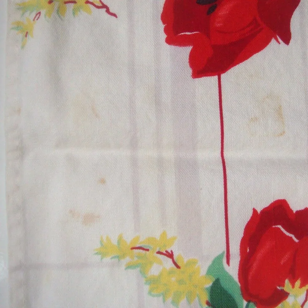 Set of 4 Red Tulip Flower Napkins Cotton &/or Linen Retro Vintage Spring Floral